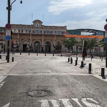 120 M² Standing Hyper Centre Climatise